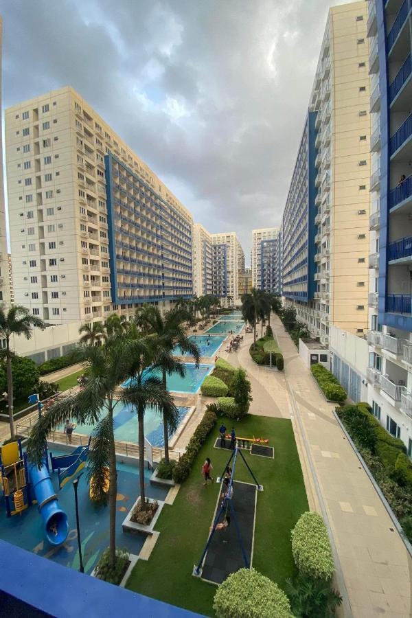 Madison'S Place At Sea Moa Manila Exterior foto
